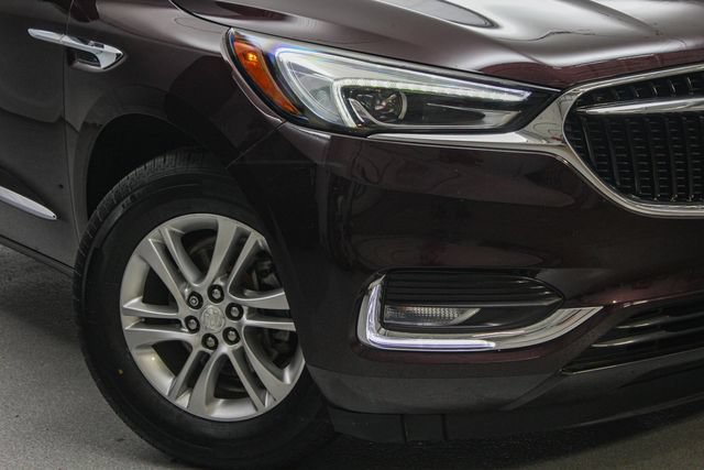 Certified 2018 Buick Enclave Essence FWD image 3