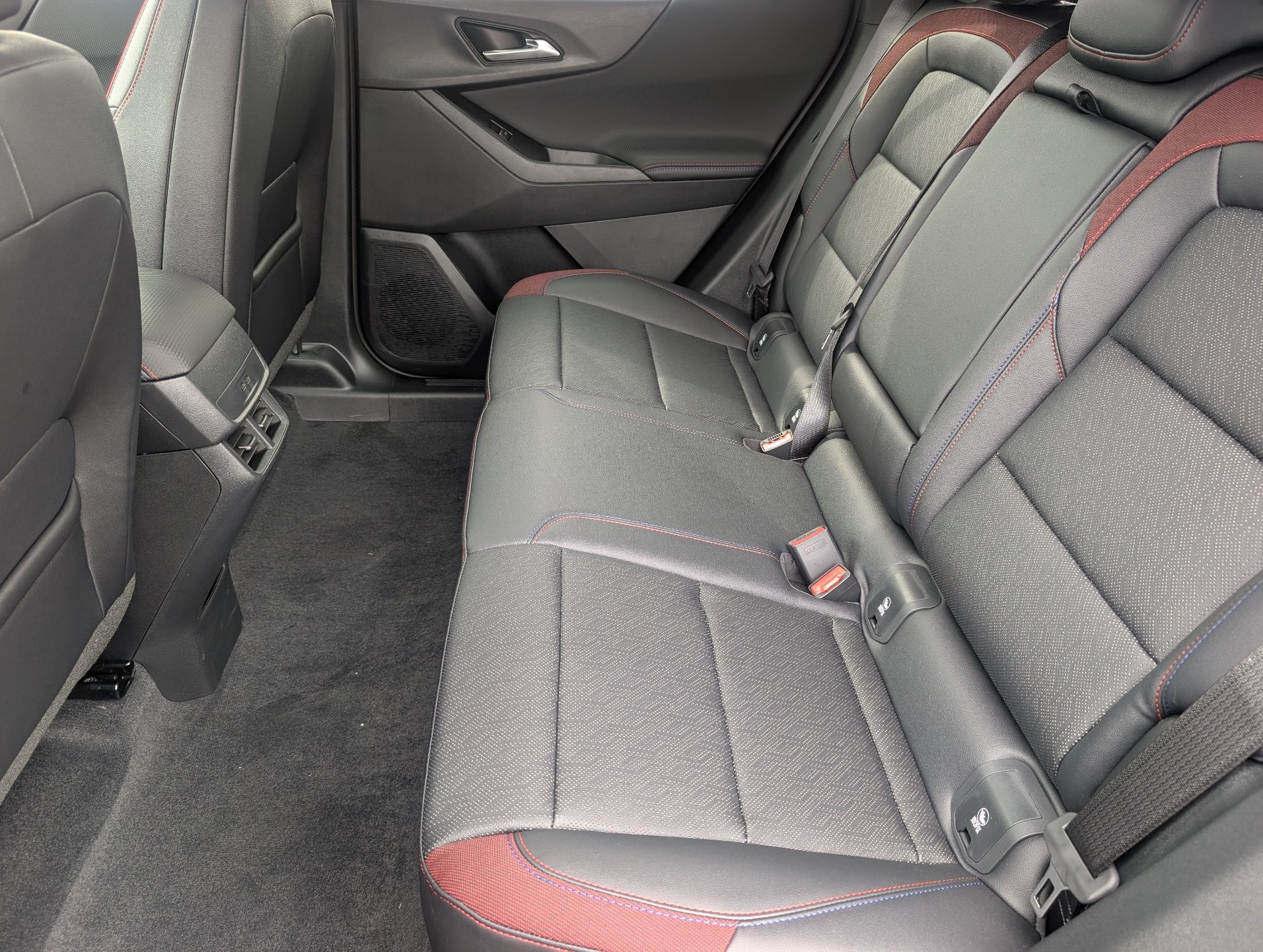 New 2027 Chevrolet Equinox RS FWD image 16