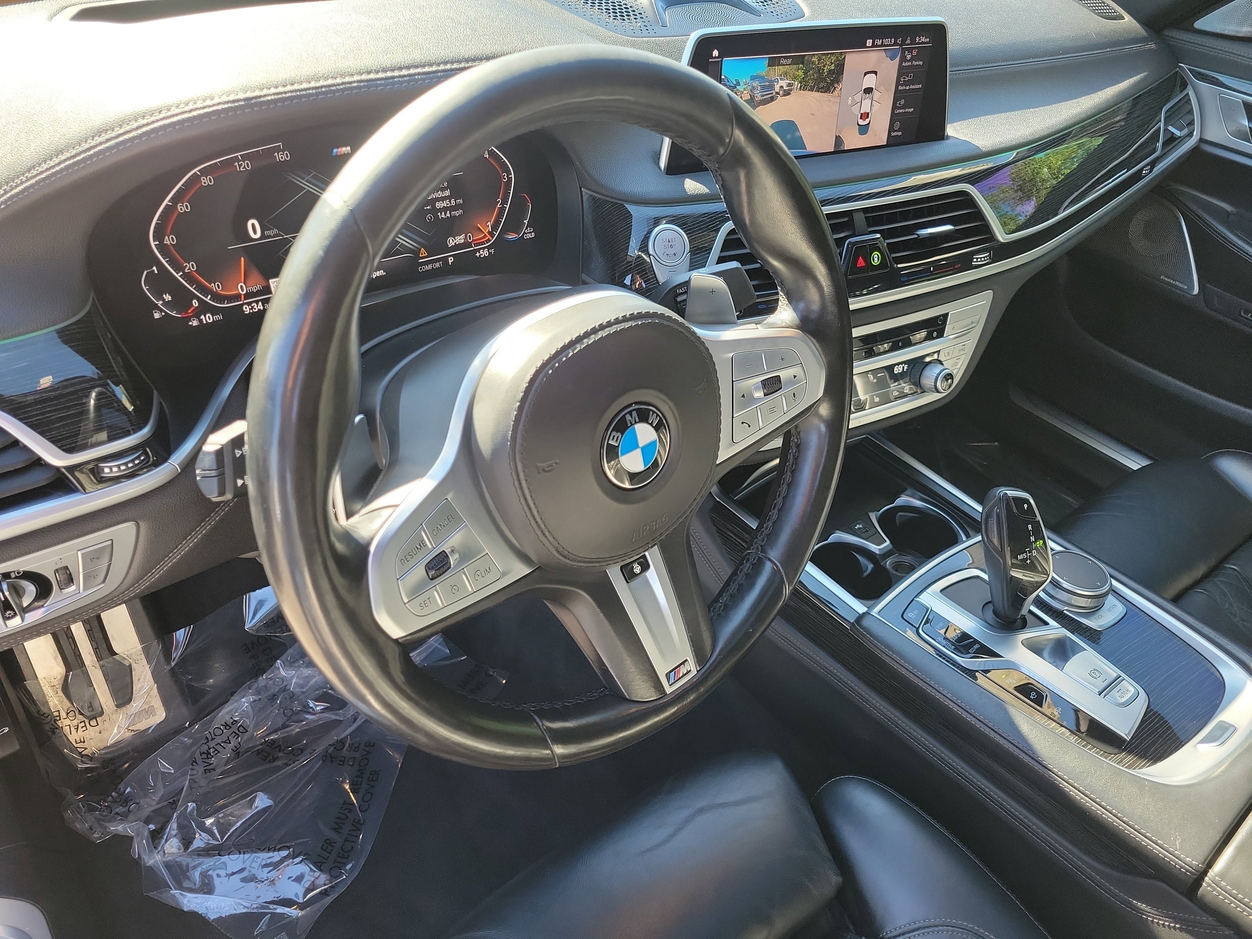 Used 2021 BMW 750i xDrive w/ M Sport Package image 27