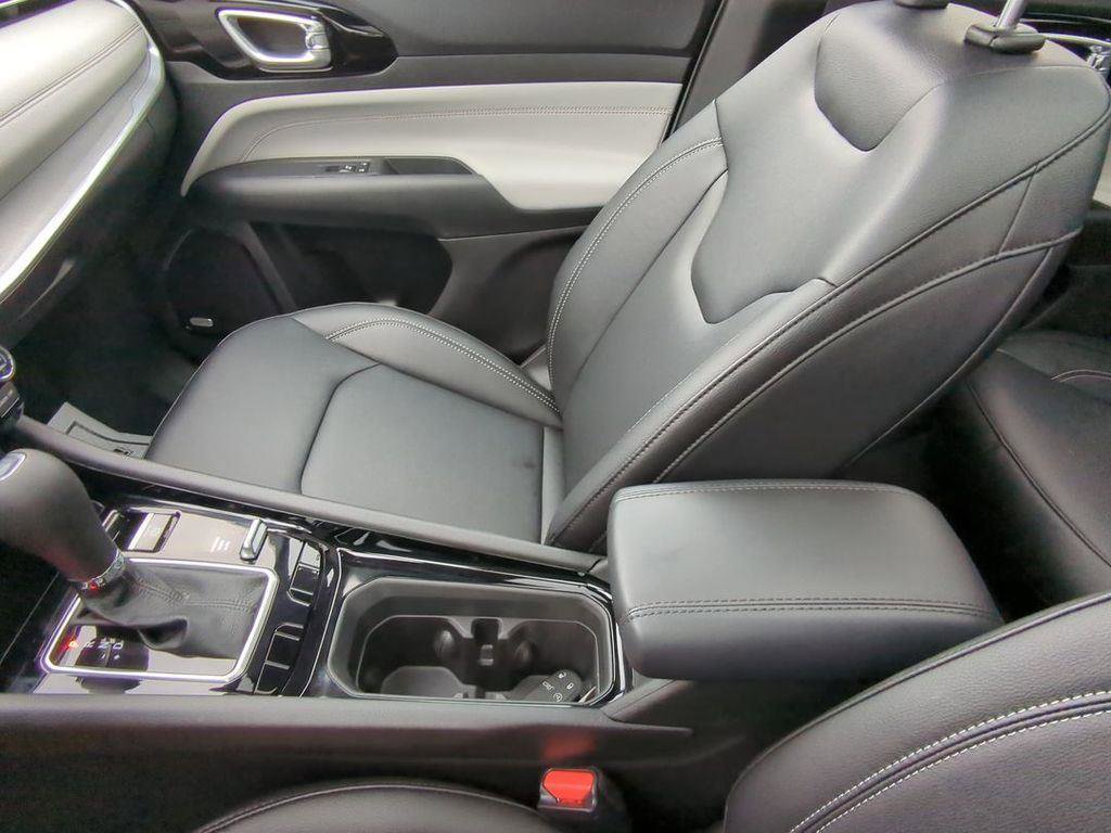 New 2026 Jeep Compass Limited w/ Sun, Sound & Navigation Group image 19