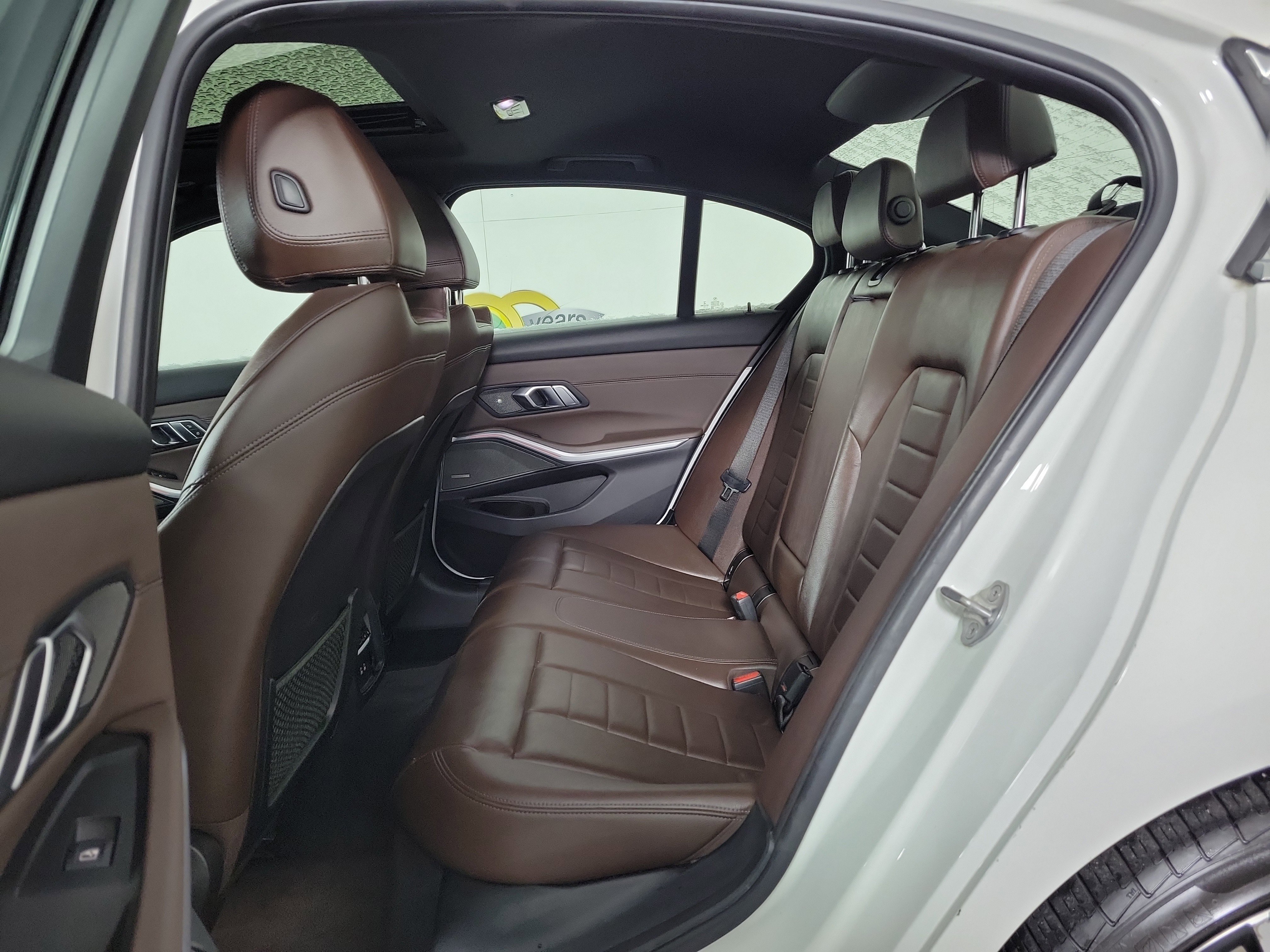 Used 2020 BMW 330i xDrive Sedan w/ Premium Package image 10