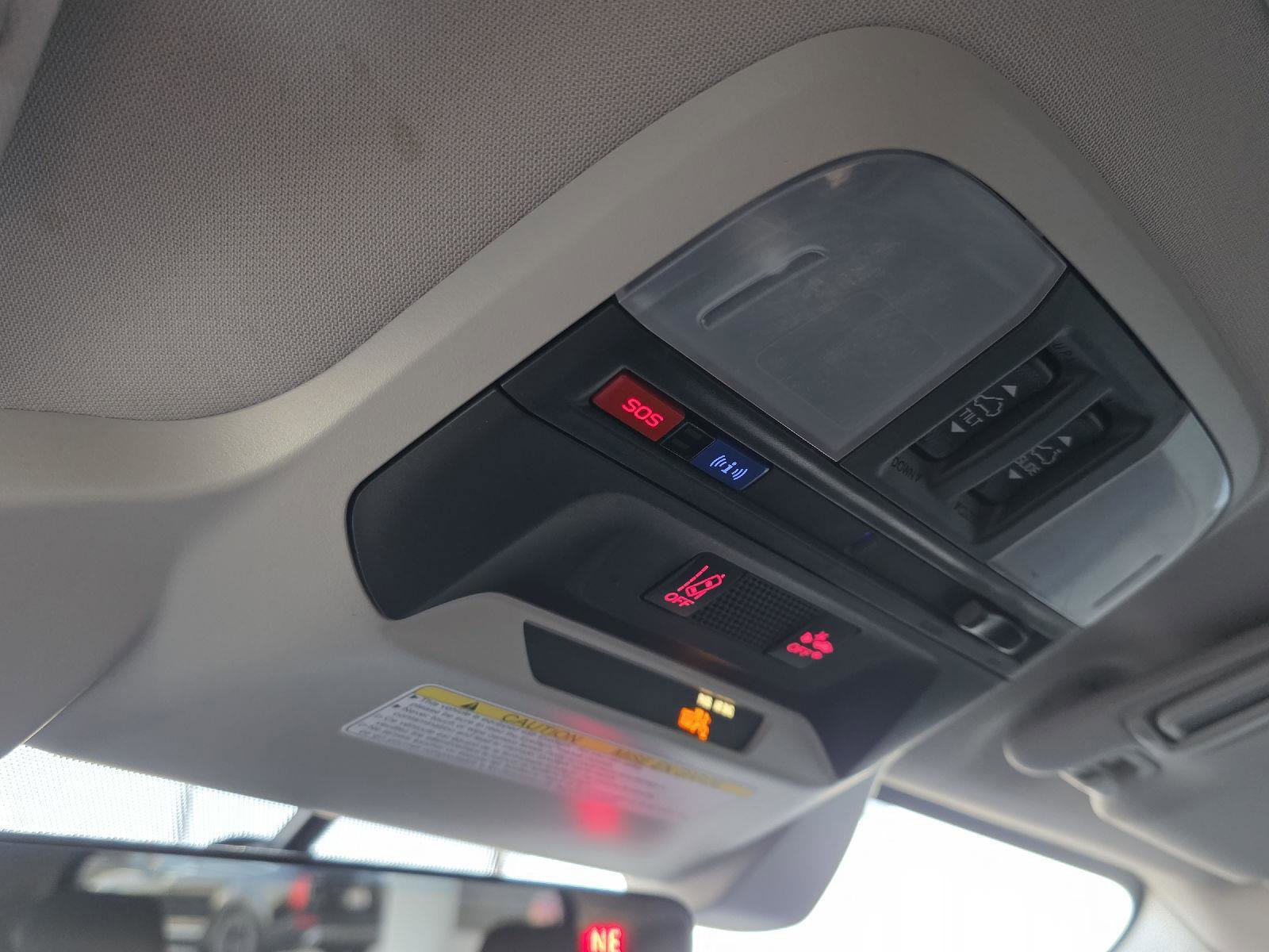 Used 2022 Subaru Crosstrek 2.5i Sport w/ Moonroof Package image 22