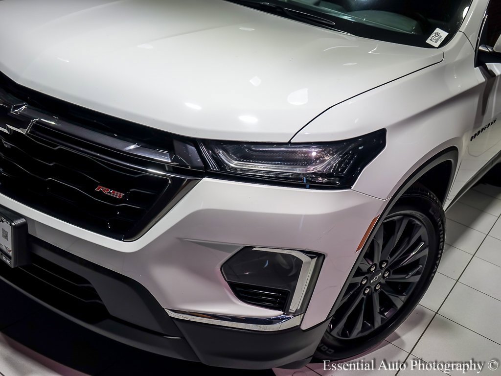 Used 2022 Chevrolet Traverse RS image 8