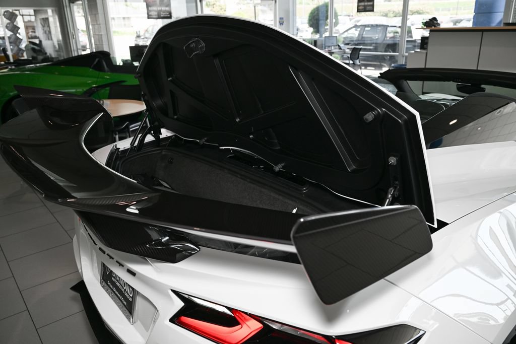 New 2026 Chevrolet Corvette ZR1 w/ ZR1 Carbon Fiber Aero Package RWD image 22
