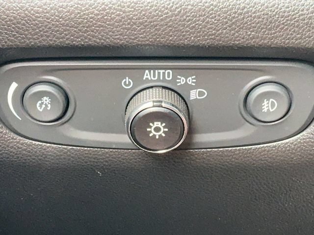 Used 2019 Chevrolet Traverse High Country FWD image 36