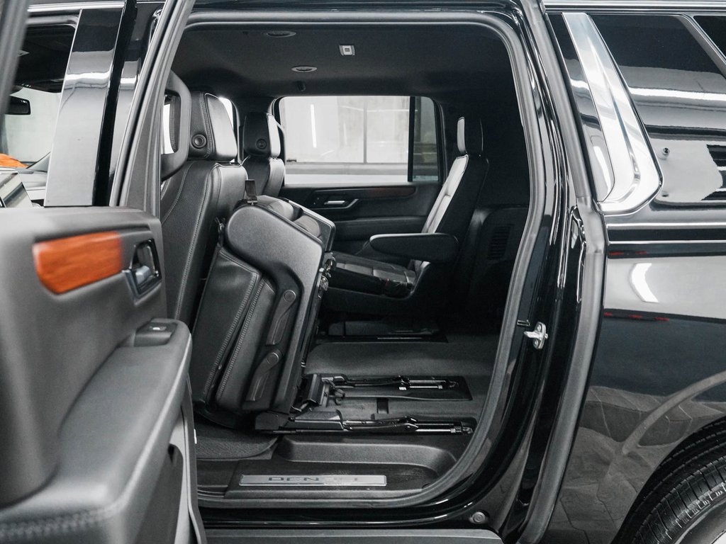 Used 2025 GMC Yukon XL Denali image 29