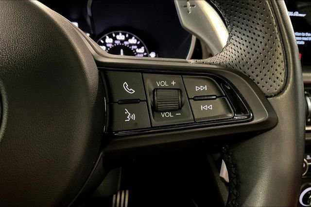 Used 2022 Alfa Romeo Stelvio Veloce image 19