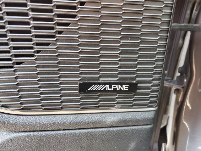 Used 2022 Jeep Grand Cherokee Limited image 23