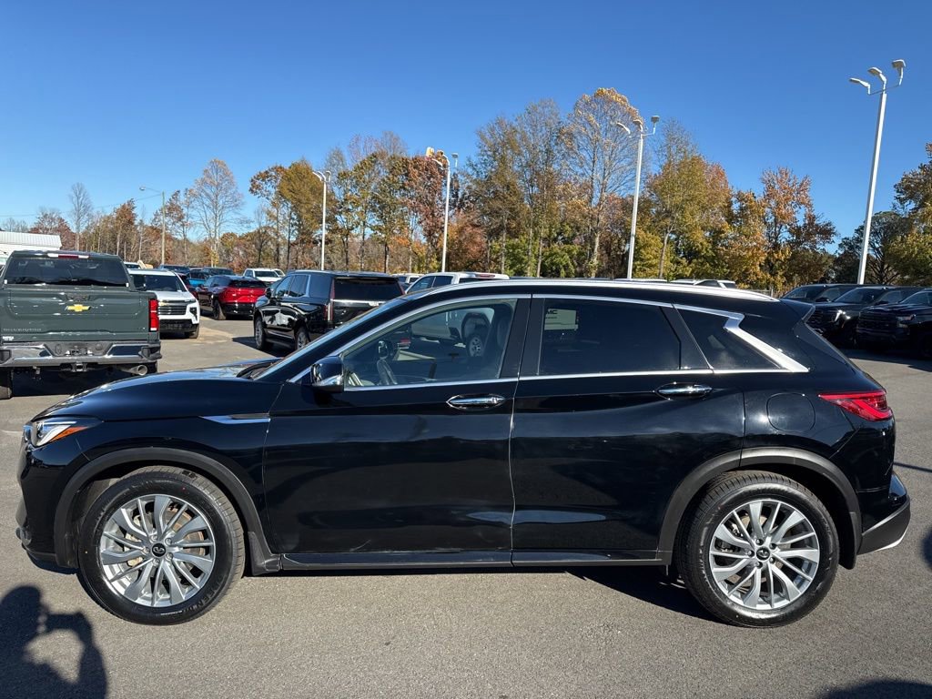 Used 2024 INFINITI QX50 Luxe image 2