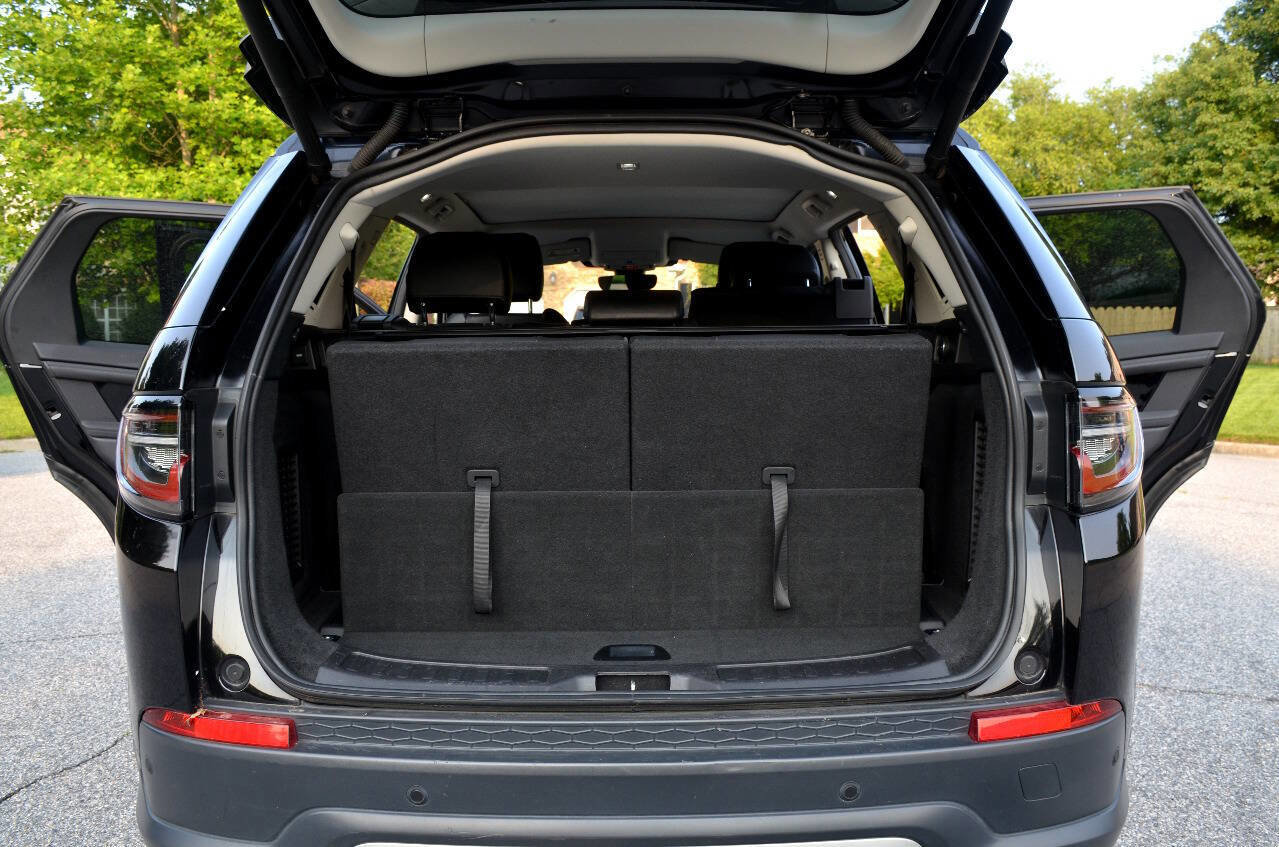 Used 2020 Land Rover Discovery Sport S image 12