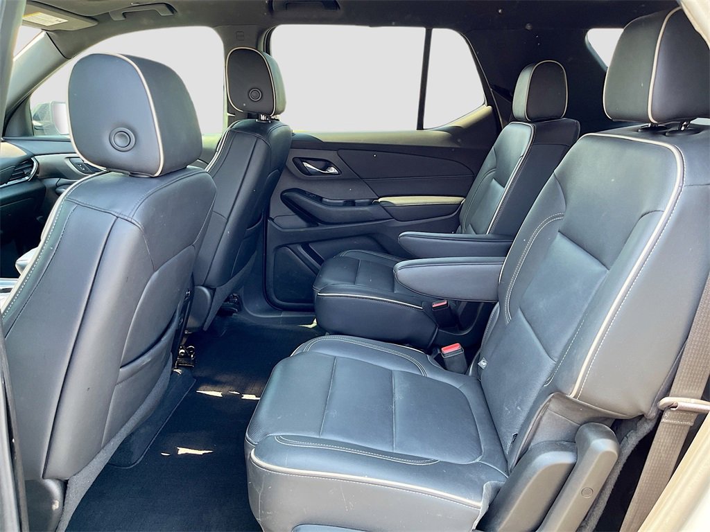 Used 2022 Chevrolet Traverse Premier w/ Redline Edition image 26