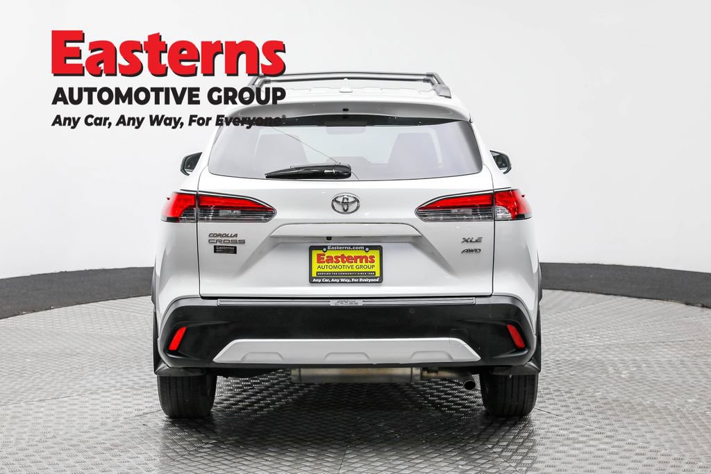 Used 2022 Toyota Corolla Cross XLE w/ Convenience Package image 6