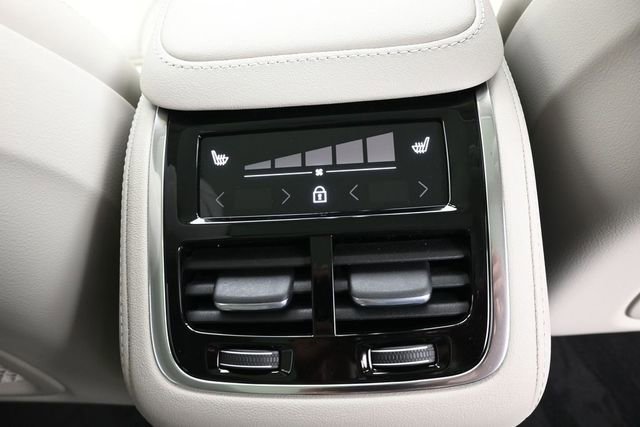 New 2026 Volvo XC90 B6 Ultra w/ Protection Package Premier AWD/4WD image 35