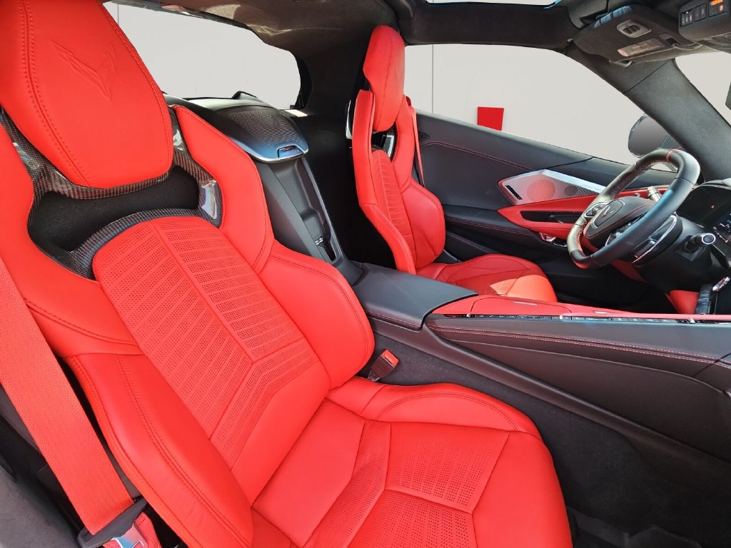 Used 2021 Chevrolet Corvette Stingray Premium Cpe w/ Z51 Performance Package RWD image 16