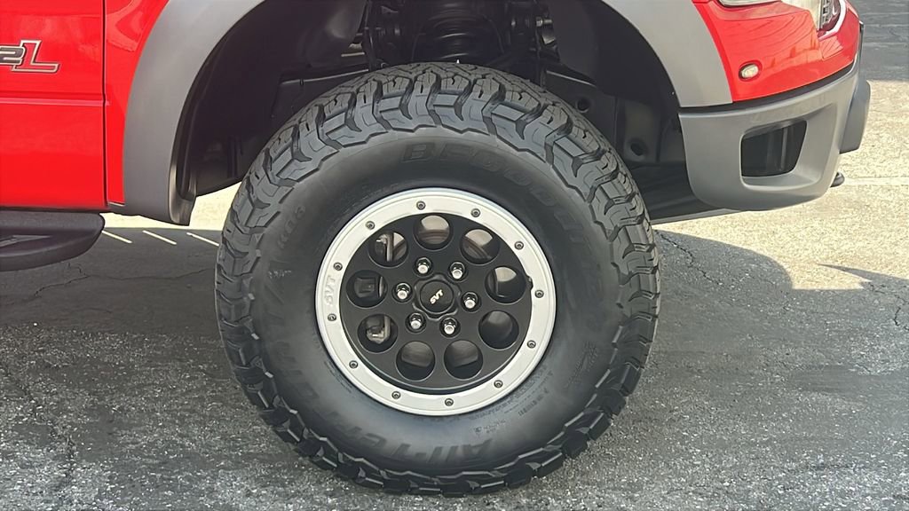 Used 2014 Ford F150 Raptor w/ Equipment Group 801A Luxury image 8