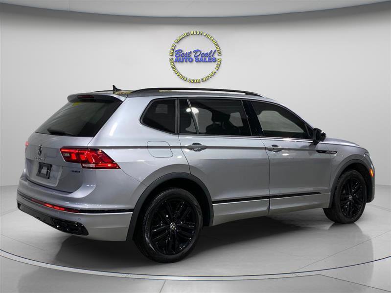 Used 2022 Volkswagen Tiguan SE R-Line AWD/4WD image 6