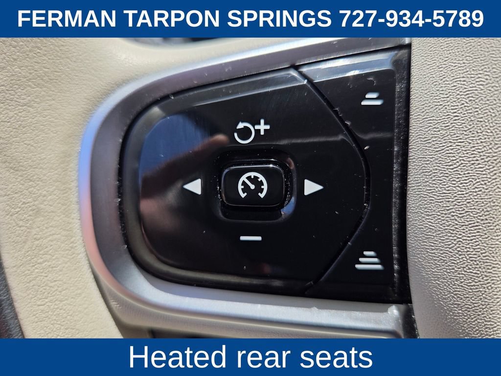 Certified 2025 Volvo XC90 B5 Plus w/ Protection Package Premier AWD/4WD image 32