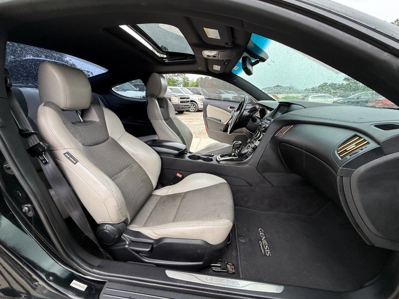 Used 2013 Hyundai Genesis 2.0T RWD image 21