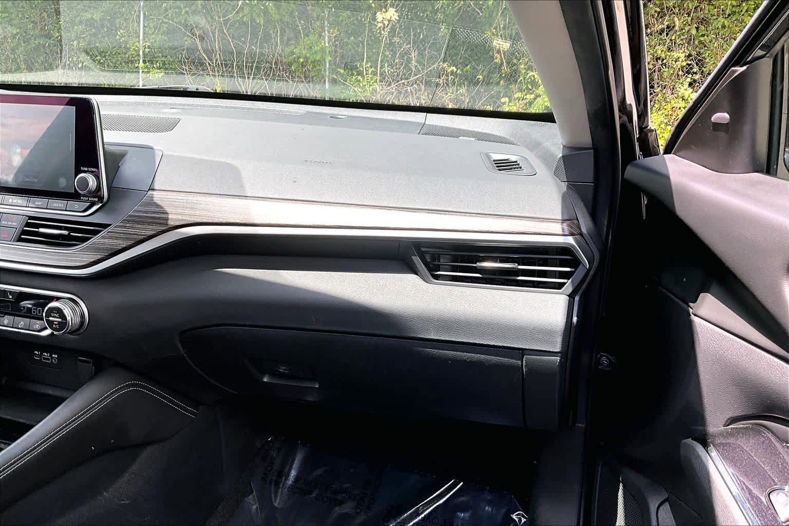 Used 2021 Nissan Altima 2.5 Platinum AWD/4WD image 19