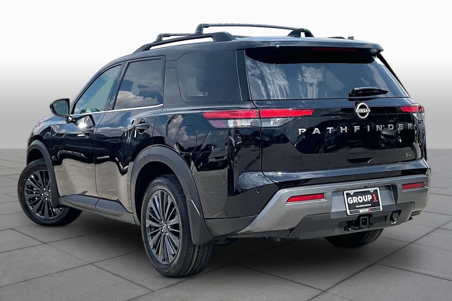 New 2026 Nissan Pathfinder SL FWD image 12