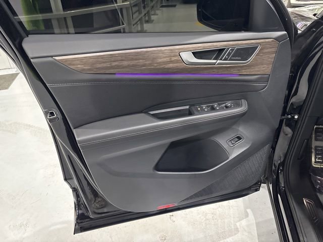 Used 2025 Volkswagen Atlas SEL Premium R-Line image 10