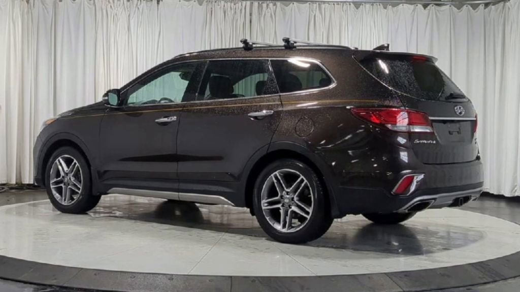 Used 2017 Hyundai Santa Fe Limited w/ Cargo Package AWD/4WD image 8