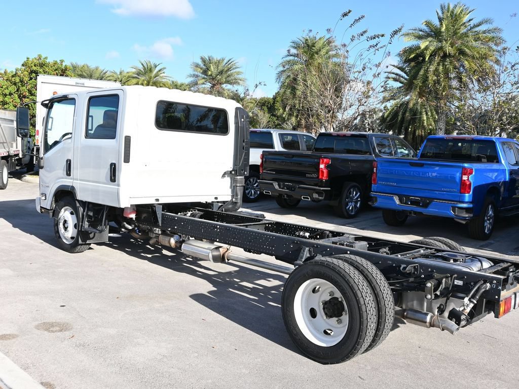 New 2025 Chevrolet Low Cab Forward RWD image 4