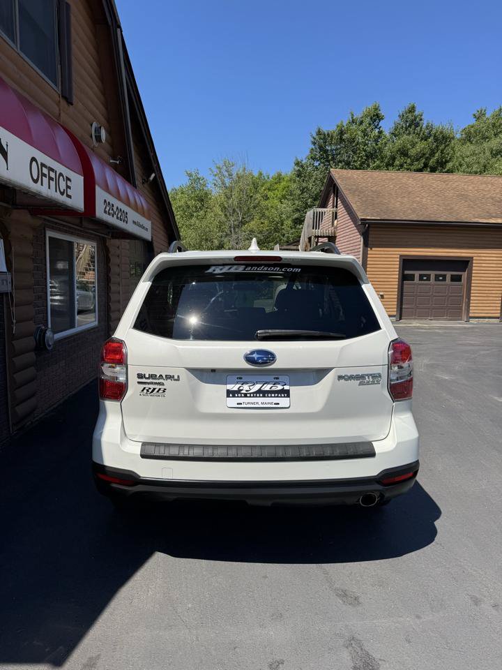 Used 2016 Subaru Forester 2.5i Limited AWD/4WD image 5