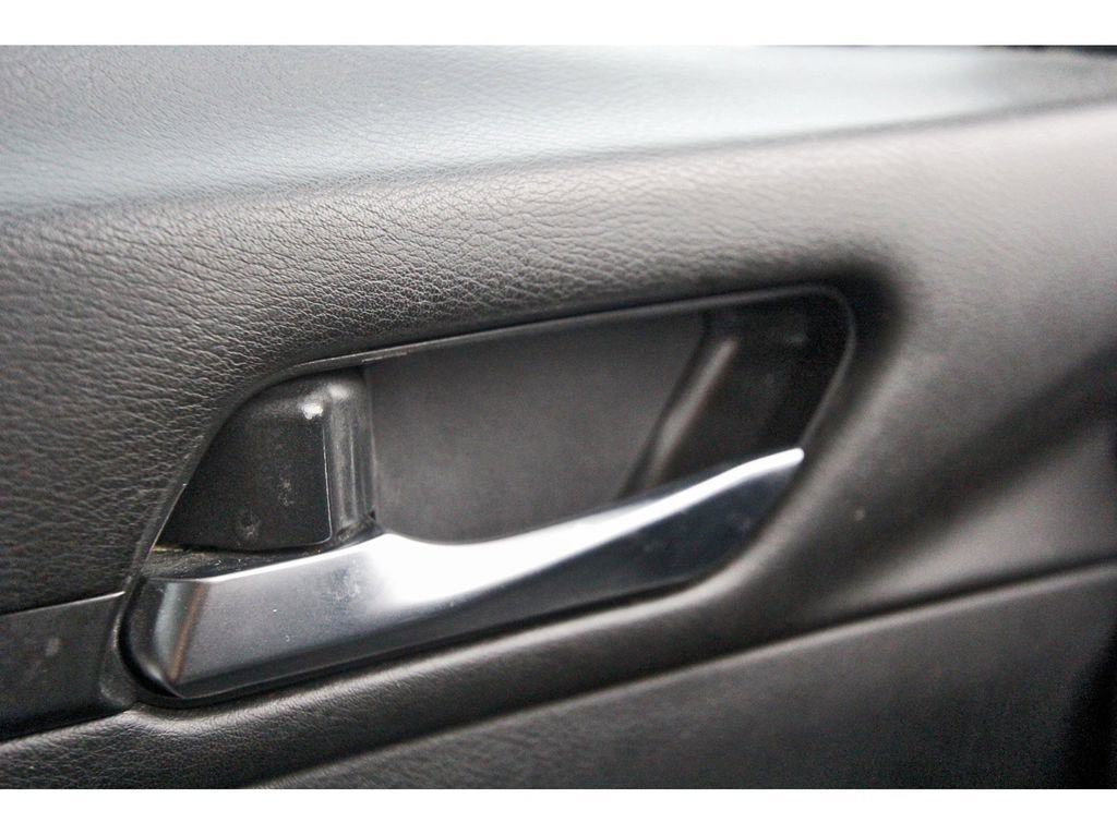 Used 2020 Nissan Altima 2.5 SR FWD image 16