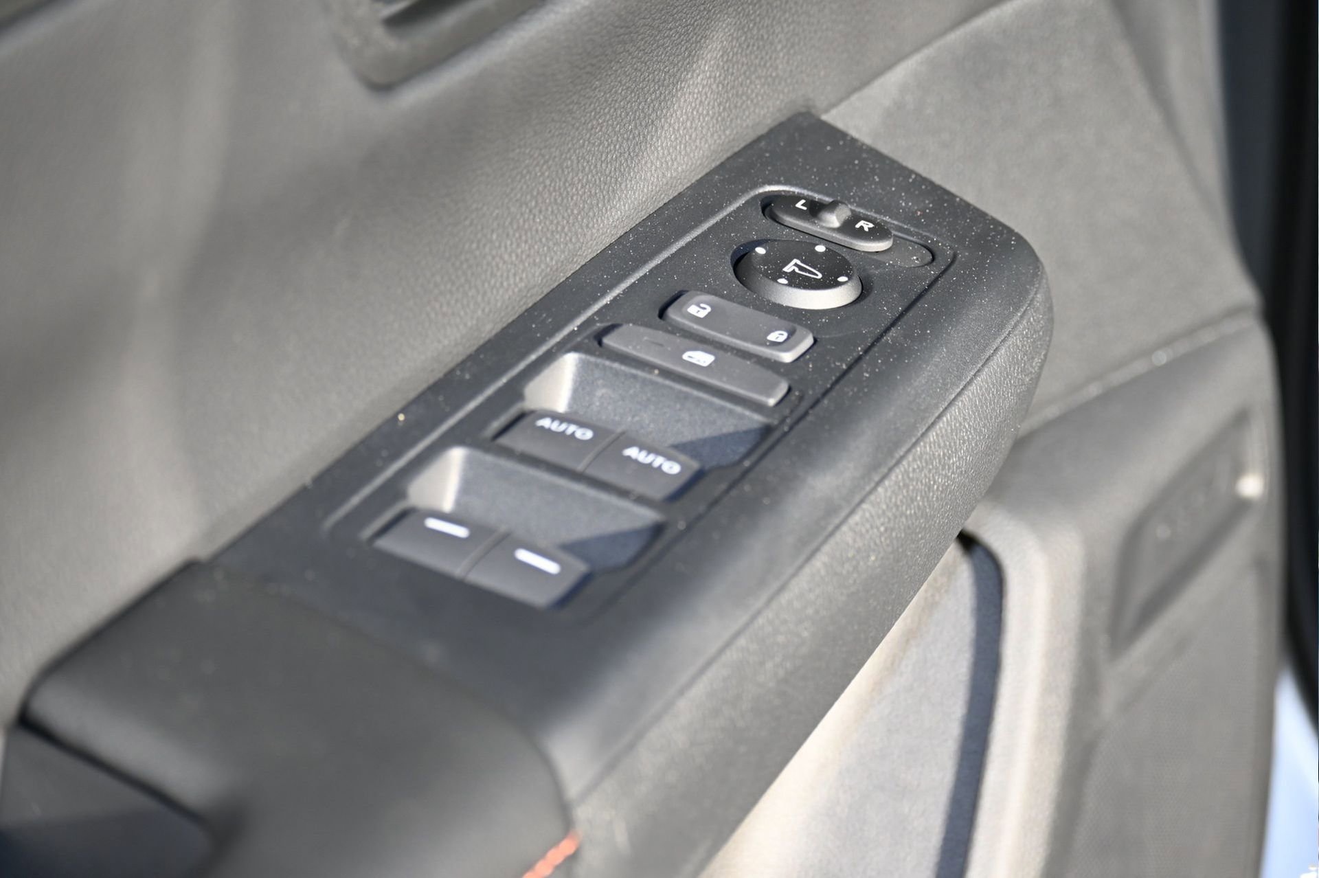 New 2025 Honda CR-V Sport image 16