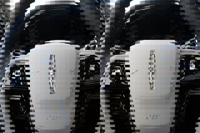 New 2026 Lincoln Corsair Grand Touring image 13