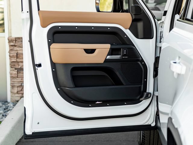 New 2026 Land Rover Defender 110 S AWD/4WD image 12