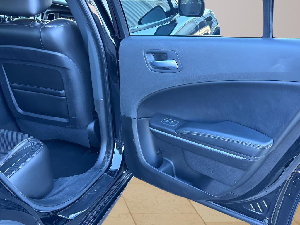Used 2021 Dodge Charger SXT w/ Leather Interior Group image 29