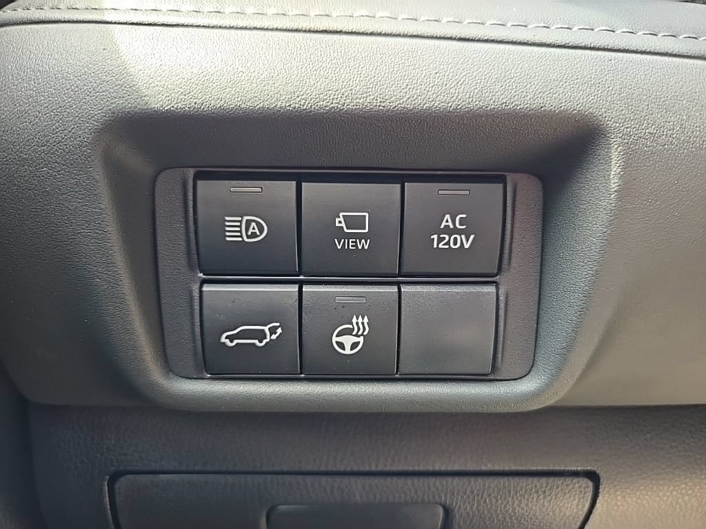 Used 2025 Toyota Highlander Limited AWD/4WD image 22
