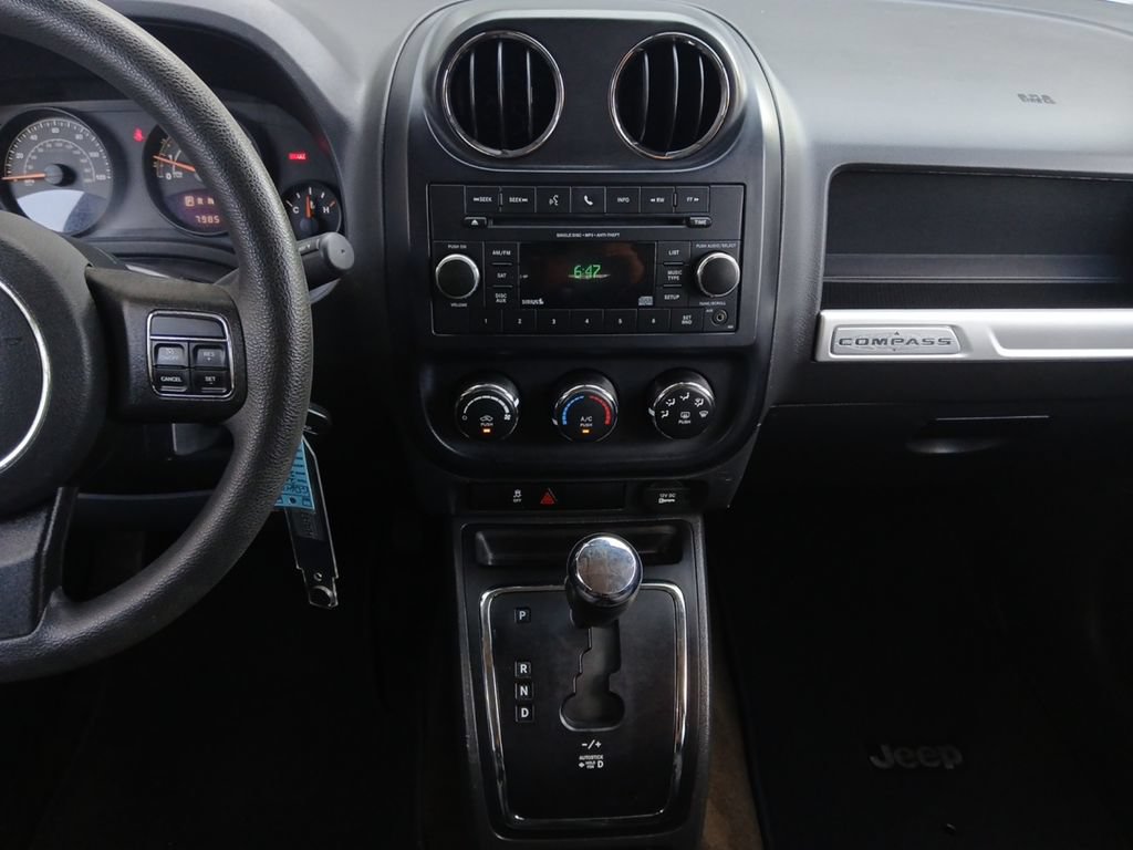 Used 2016 Jeep Compass Sport w/ Power Value Group FWD image 3