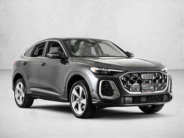 Certified 2025 Audi Q5 Premium Plus w/ Premium Plus AWD/4WD image 3