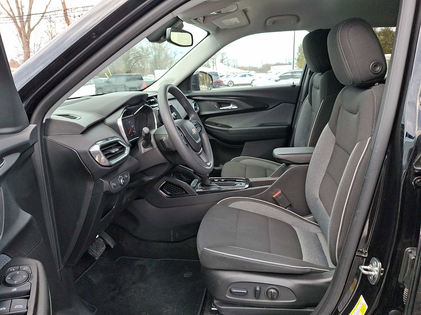 Used 2023 Chevrolet TrailBlazer LT w/ Convenience Package image 13