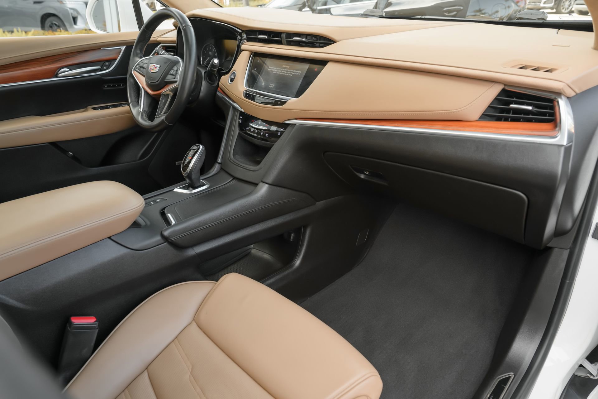 Used 2019 Cadillac XT5 Platinum image 38