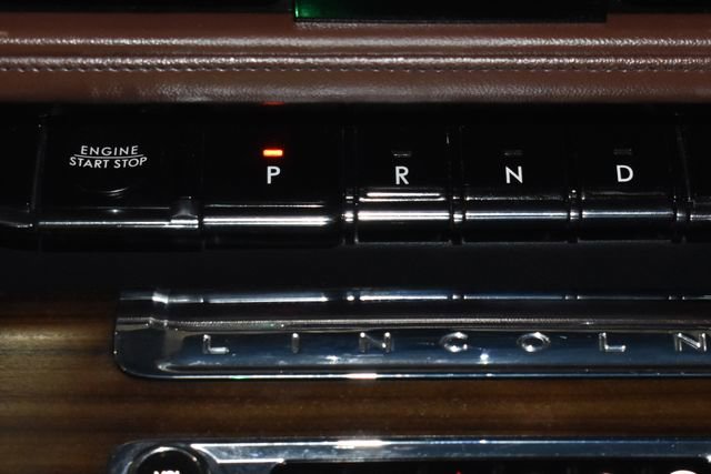 Used 2025 Lincoln Aviator Reserve image 18