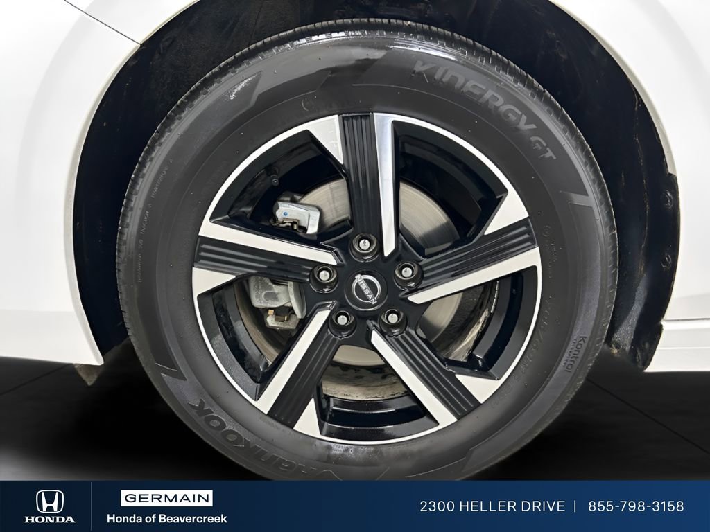 Used 2025 Nissan Sentra SV image 25