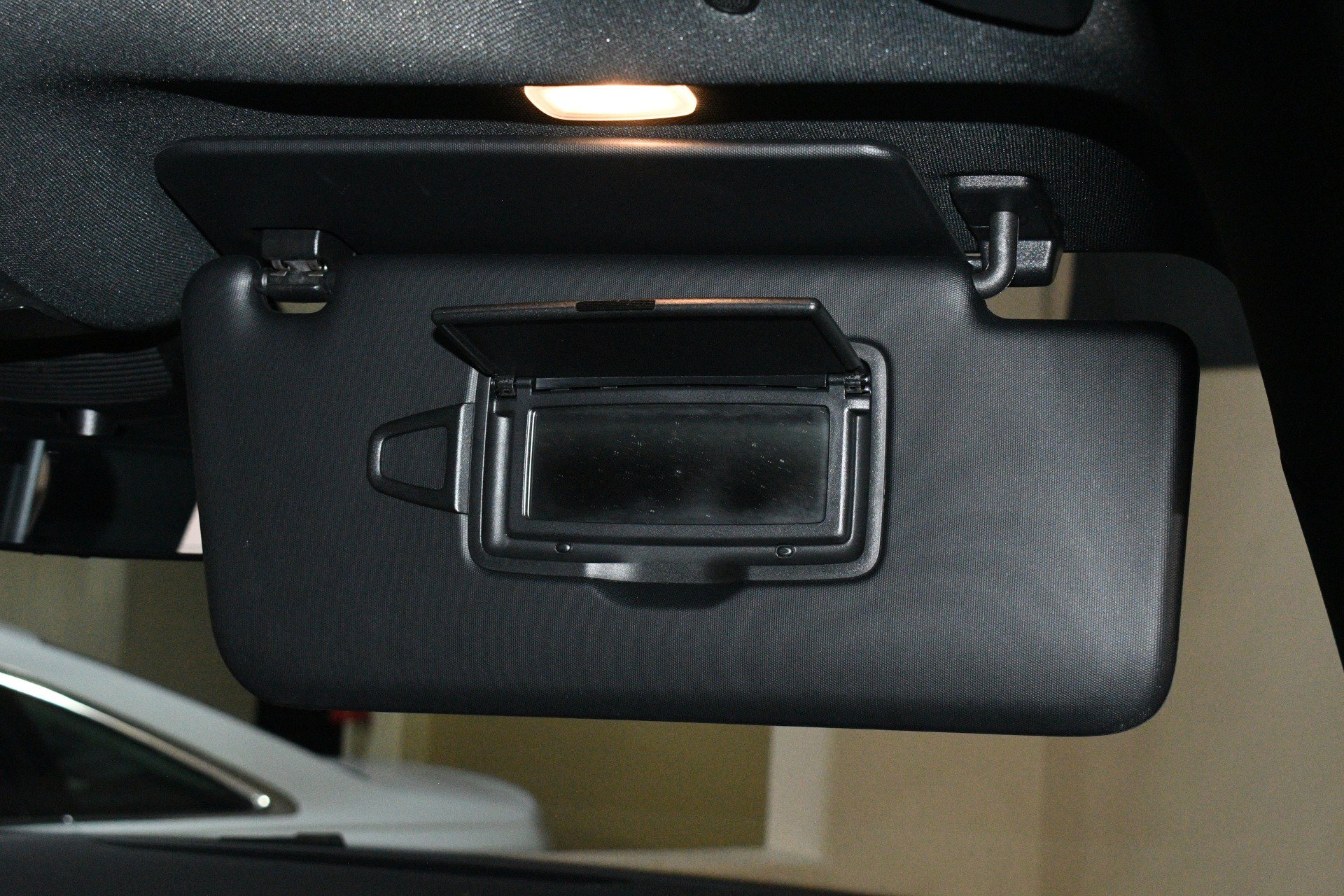 Used 2020 Mercedes-Benz GLE 350 4MATIC image 26