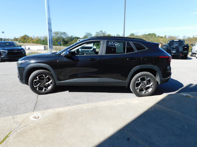 Used 2026 Chevrolet Trax LT FWD image 10
