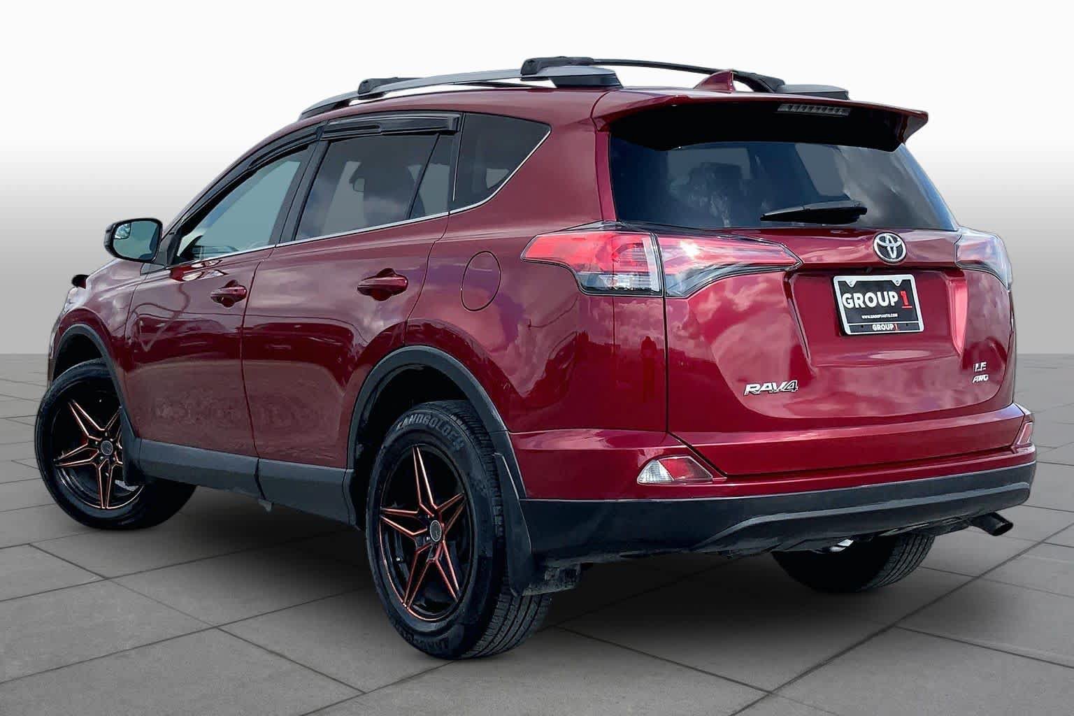 Used 2018 Toyota RAV4 LE w/ All Weather Liner Package AWD/4WD image 12