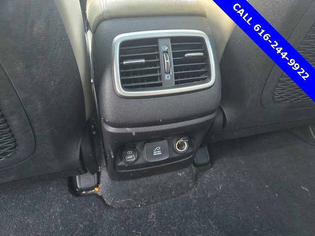 Used 2019 Kia Sorento EX w/ EX Touring Package image 15