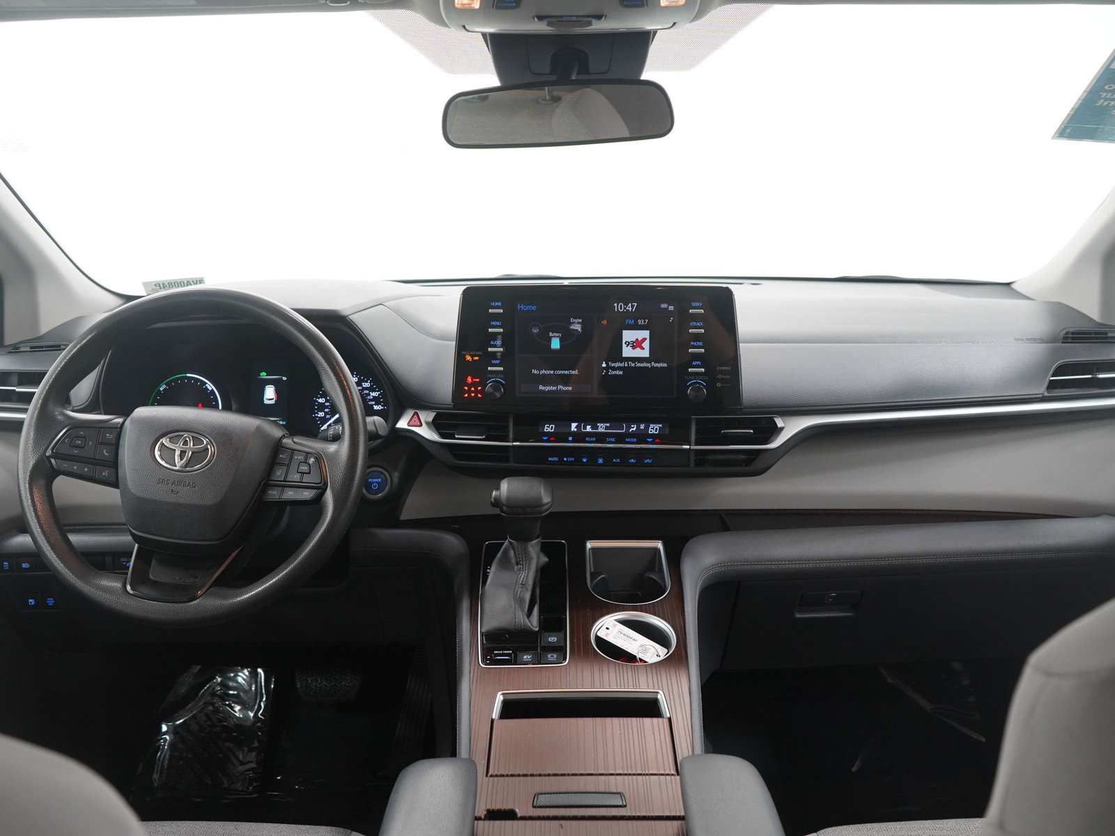 Used 2022 Toyota Sienna LE FWD image 14