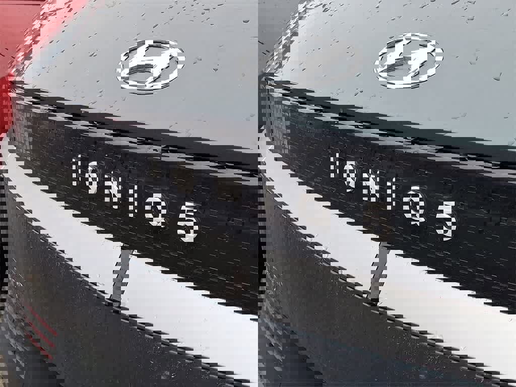 Used 2023 Hyundai Ioniq 5 SEL image 4