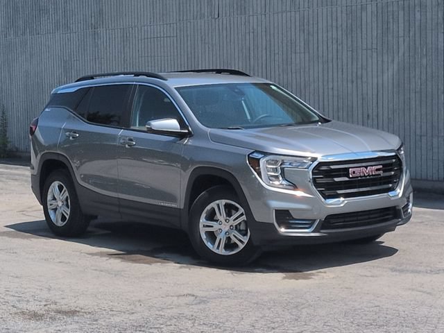 Used 2024 GMC Terrain SLE w/ Driver Convenience Package AWD/4WD image 12