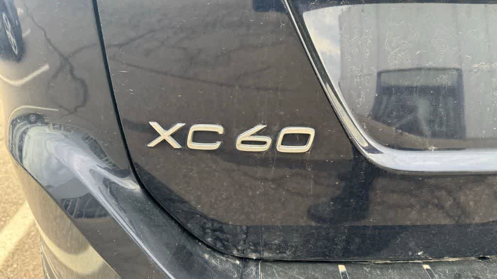 Used 2016 Volvo XC60 T6 w/ Proximity Package image 14