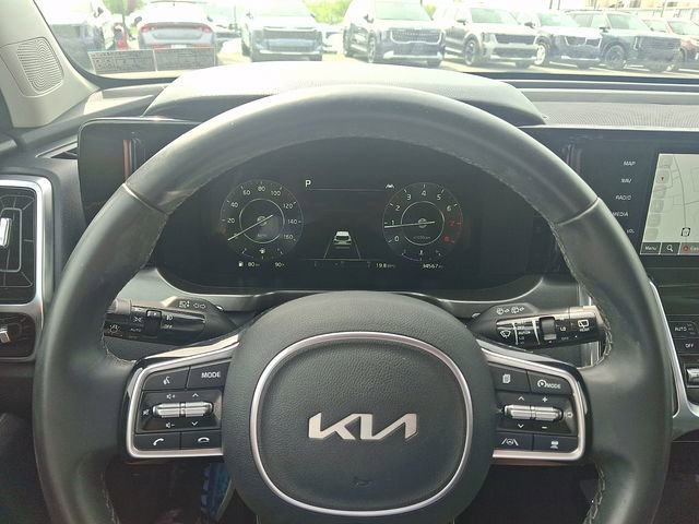 Used 2023 Kia Sorento SX image 18