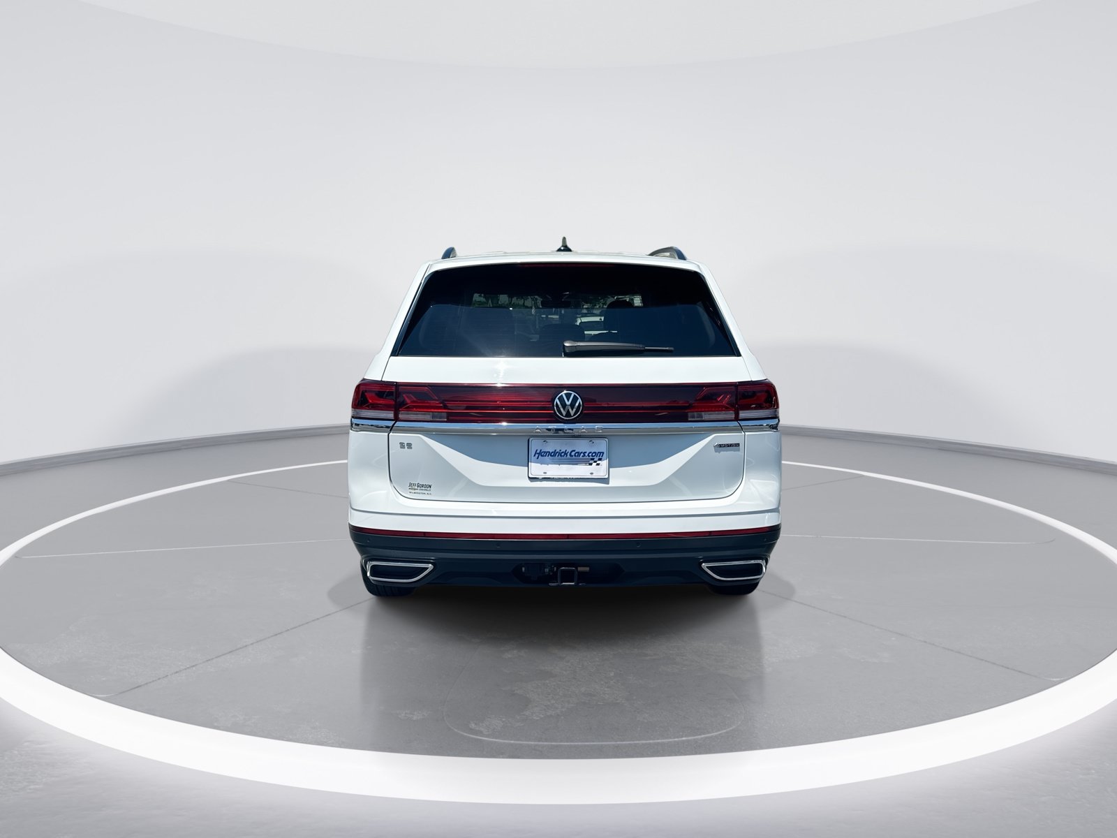 Used 2025 Volkswagen Atlas SE AWD/4WD image 8